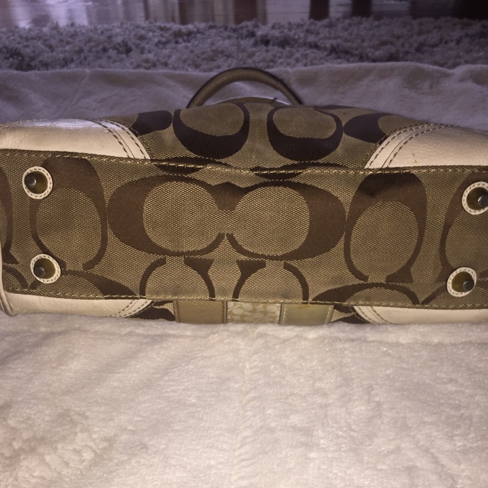Handbag 👜⭐️⭐️⭐️⭐️⭐️ - Picture 4 of 7